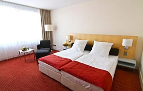 Visit Hotel Bremen 4*,
